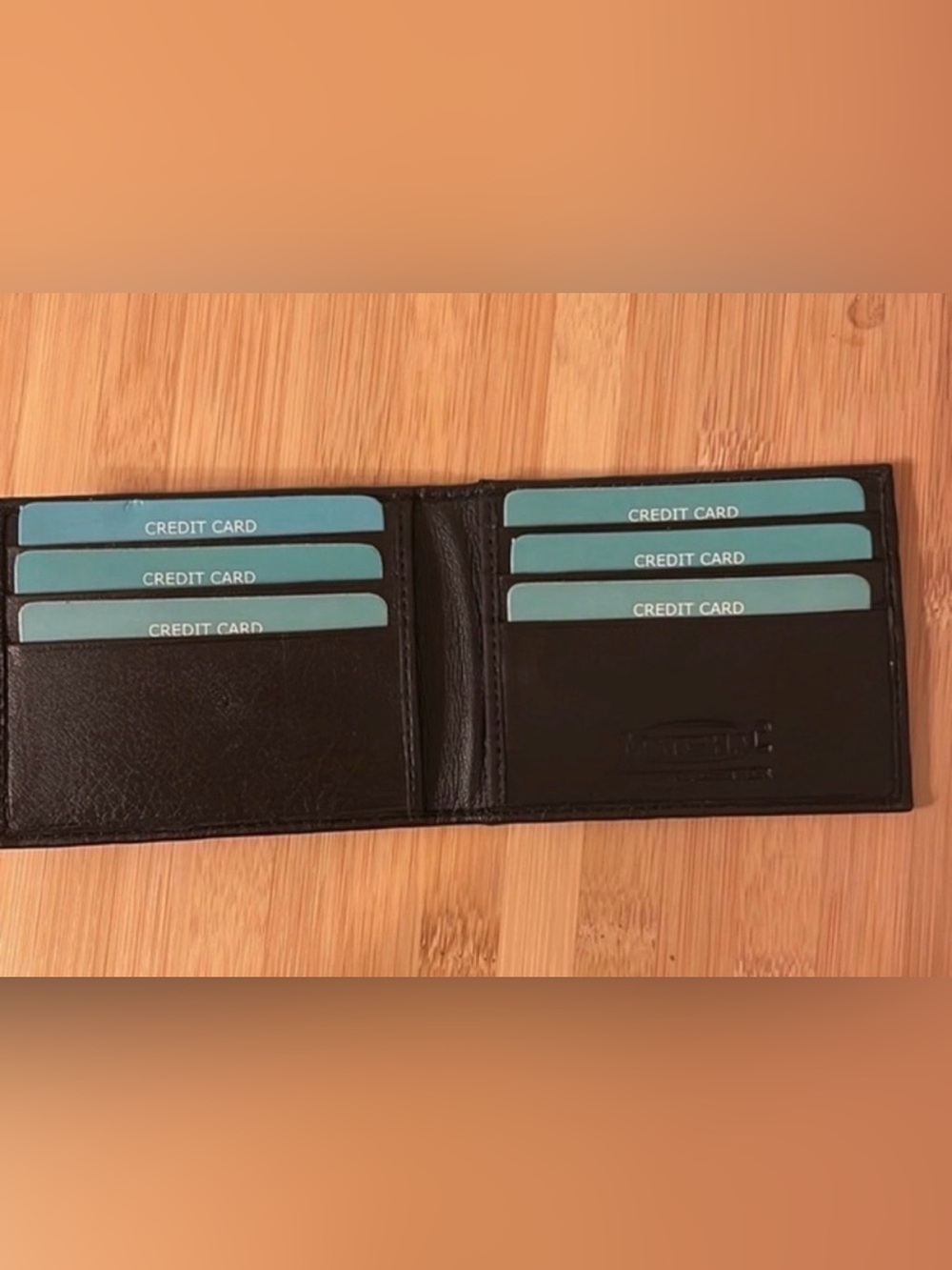 Genuine Leather wallet Men’s Bi-Fold Wallet with Card Sleeves